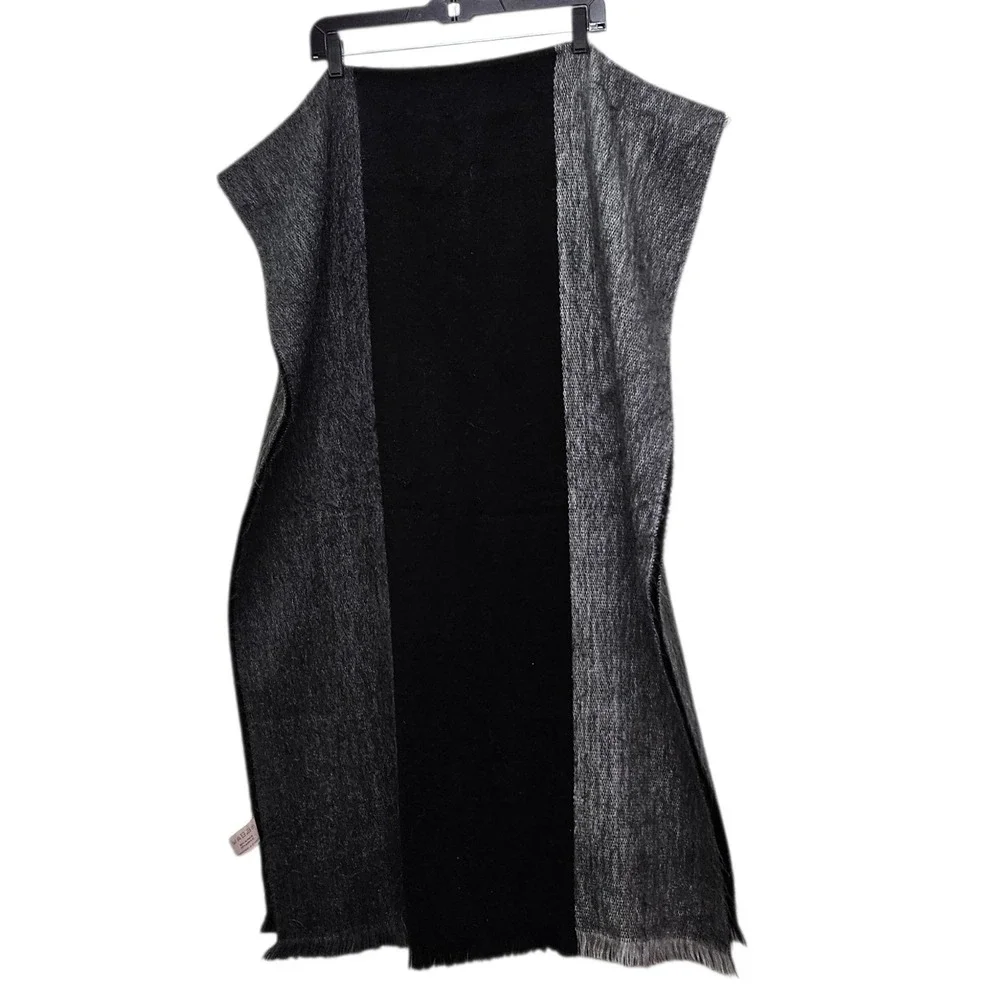 Andean Alpaca Margo Scarf Gray Black Wool Monochromatic Fringe‎ Handmade Ecuador